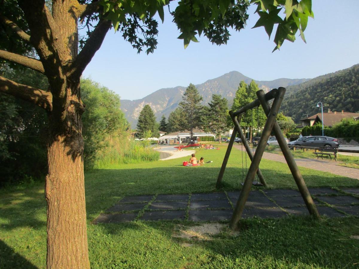 La Perla del Lago Calceranica al Lago Exterior foto